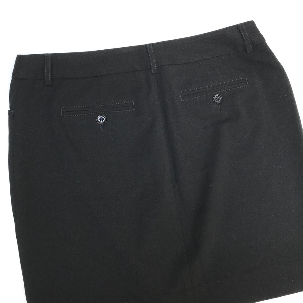 Black Express Skirt with Pockets - Picture 4 of 4